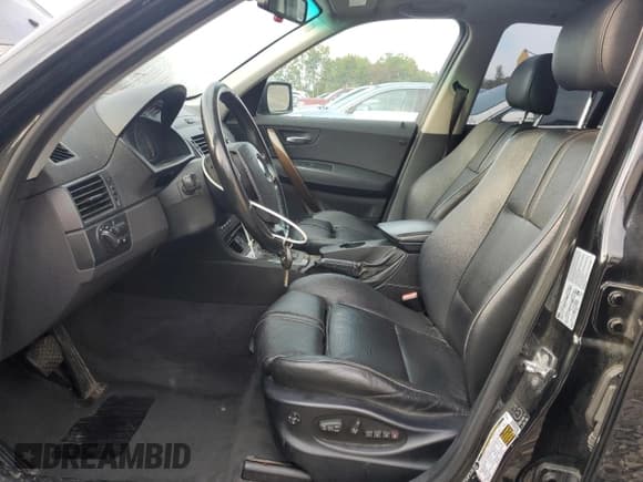 ✅ 2005 BMW X3 3.0i • VIN: WBXPA93445WD16963 • Lot: 80542545. Wystawiony na Copart z przebiegiem 147 422 mil. Bezpłatny archiwum sprzedaży aukcyjnych z USA i szczegółowy raport historii pojazdu na DreamBid. Zdjęcie 7.