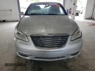 ✅ 2012 Chrysler 200 Touring • VIN: 1C3CCBBB9CN140414 • Лот: 81806345. Опубликован ранее на Copart с пробегом Не указан. Бесплатный доступ к архиву аукционных продаж из США и подробный отчёт об истории автомобиля на DreamBid. Изображение 5.