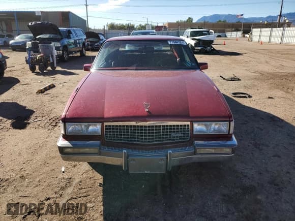 ✅ 1989 Cadillac Fleetwood • VIN: 1G6CB115XK4310775 • Лот: 77044124. Опубликован ранее на Copart с пробегом 123 176 миль. Бесплатный доступ к архиву аукционных продаж из США и подробный отчёт об истории автомобиля на DreamBid. Изображение 5.