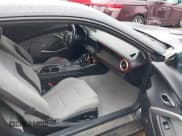 ✅ 2016 Chevrolet Camaro 1LT • VIN: 1G1FB1RX6G0163832 • Lot: 42146219. Listed on IAAI with 116,283 mi. Free auction sales archive from the USA and detailed vehicle history report at DreamBid. Image 5.