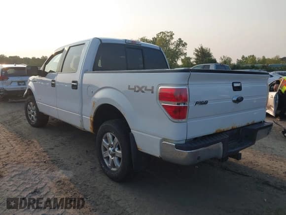 ✅ 2014 Ford F-150 XL • VIN: 1FTFW1ET0EFC89757 • Лот: 43157606. Опубликован ранее на IAAI с пробегом 163 654 миль. Бесплатный доступ к архиву аукционных продаж из США и подробный отчёт об истории автомобиля на DreamBid. Изображение 3.