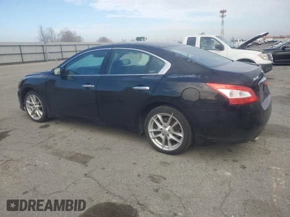 ✅ 2010 Nissan Maxima SV • VIN: 1N4AA5AP1AC828963 • Lot: 93752695. Listed on Copart with 230,137 mi. Free auction sales archive from the USA and detailed vehicle history report at DreamBid. Image 2.