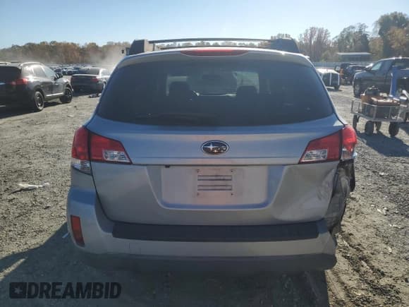 ✅ 2013 Subaru Outback Premium • VIN: 4S4BRCGCXD3308437 • Lot: 90805035. Listed on Copart with 224,259 mi. Free auction sales archive from the USA and detailed vehicle history report at DreamBid. Image 6.