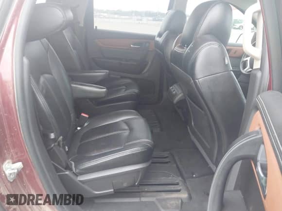 2017 Chevrolet Traverse LT z VIN 1GNKRGKD2HJ205761, wystawiony jako IAAI lot #43362483 z przebiegiem 89 450 mil mil oraz . Historia ofert i sprzedaży dostępna na DreamBid. Obrazek 8.