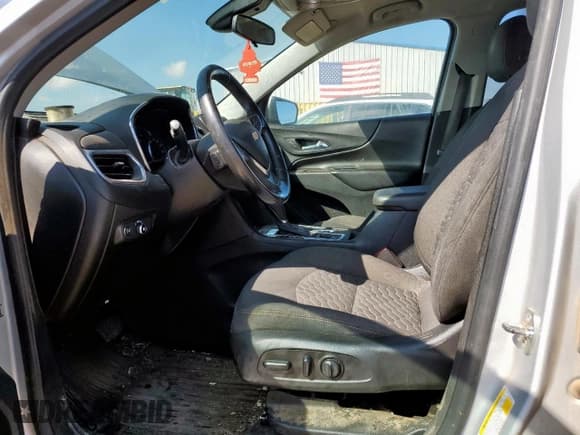 ✅ 2019 Chevrolet Equinox LT • VIN: 2GNAXTEV0K6218172 • Лот: 81286945. Опубликован ранее на Copart с пробегом 138 021 миль. Бесплатный доступ к архиву аукционных продаж из США и подробный отчёт об истории автомобиля на DreamBid. Изображение 7.