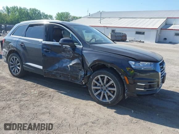 ✅ 2019 Audi Q7 Prestige • VIN: WA1VAAF70KD004469 • Лот: 42265371. Опубликован ранее на IAAI с пробегом 52 020 миль. Бесплатный доступ к архиву аукционных продаж из США и подробный отчёт об истории автомобиля на DreamBid. Изображение 1.