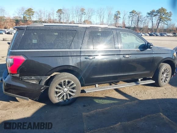 ✅ 2021 Ford Expedition Max Limited • VIN: 1FMJK1KT3MEA07590 • Lot: 41267260. Listed on IAAI with 81,641 mi. Free auction sales archive from the USA and detailed vehicle history report at DreamBid. Image 13.