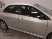 ✅ 2012 Toyota Corolla LE • VIN: 5YFBU4EE8CP005398 • Лот: 43511962. Опубликован ранее на IAAI с пробегом 107 356 миль. Бесплатный доступ к архиву аукционных продаж из США и подробный отчёт об истории автомобиля на DreamBid. Изображение 18.