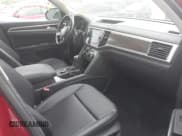 ✅ 2018 Volkswagen Atlas SEL • VIN: 1V2RR2CA7JC566118 • Lot: 42227900. Listed on IAAI with 111,156 mi. Free auction sales archive from the USA and detailed vehicle history report at DreamBid. Image 5.