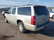 ✅ 2009 Chevrolet Suburban 2LT • VIN: 1GNFK26389R190745 • Lot: 43252001. Wystawiony na IAAI z przebiegiem 238 572 mil. Bezpłatny archiwum sprzedaży aukcyjnych z USA i szczegółowy raport historii pojazdu na DreamBid. Zdjęcie 3.