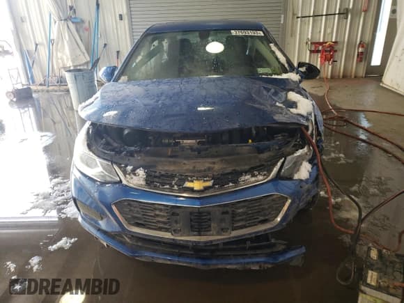 ✅ 2017 Chevrolet Cruze LT • VIN: 1G1BE5SM2H7105738 • Lot: 37693193. Listed on Copart with 71,483 mi. Free auction sales archive from the USA and detailed vehicle history report at DreamBid. Image 5.
