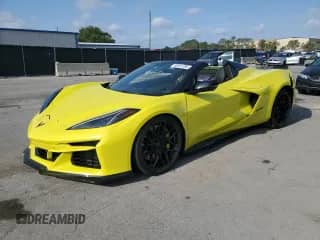 2023 Chevrolet Corvette 3LZ с VIN 1G1YF3D37P5604416, выставлен на аукционе Copart как лот 55941395 с пробегом 6 750 миль миль и Списание • Salvage title. История ставок и продаж доступна на DreamBid. Изображение 1.
