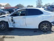 ✅ 2022 Toyota Camry Hybrid SE • VIN: 4T1S31AKXNU585302 • Lot: 43654902. Listed on IAAI with 59,101 mi. Free auction sales archive from the USA and detailed vehicle history report at DreamBid. Image 14.