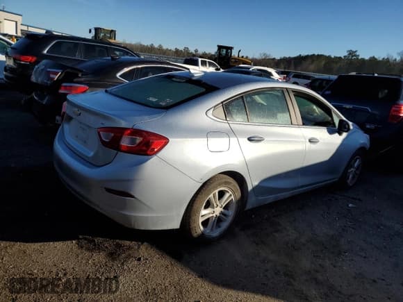 ✅ 2017 Chevrolet Cruze LT • VIN: 1G1BE5SMXH7179960 • Lot: 40451553. Listed on Copart with 112,200 mi. Free auction sales archive from the USA and detailed vehicle history report at DreamBid. Image 3.