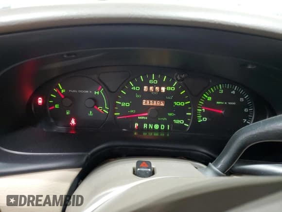 ✅ 2001 Ford Taurus SES • VIN: 1FAFP55U31G273818 • Lot: 70559095. Listed on Copart with 295,805 mi. Free auction sales archive from the USA and detailed vehicle history report at DreamBid. Image 9.