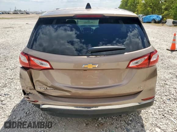 2018 Chevrolet Equinox LT z VIN 2GNAXJEV9J6156273, wystawiony jako Copart lot #84373745 z przebiegiem 185 635 mil mil oraz Szkoda całkowita • Salvage title. Historia ofert i sprzedaży dostępna na DreamBid. Obrazek 6.