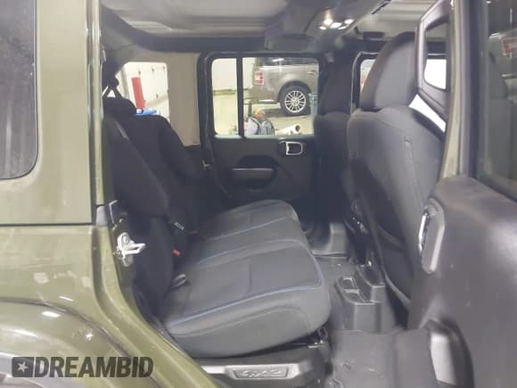 ✅ 2023 Jeep Wrangler Rubicon • VIN: 1C4JJXR68PW584575 • Лот: 41391275. Опубликован ранее на IAAI с пробегом 38 122 миль. Бесплатный доступ к архиву аукционных продаж из США и подробный отчёт об истории автомобиля на DreamBid. Изображение 8.