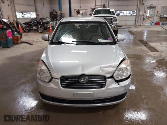 ✅ 2011 Hyundai Accent GLS • VIN: KMHCN4AC1BU605828 • Лот: 42129829. Опубликован ранее на IAAI с пробегом 154 224 миль. Бесплатный доступ к архиву аукционных продаж из США и подробный отчёт об истории автомобиля на DreamBid. Изображение 12.