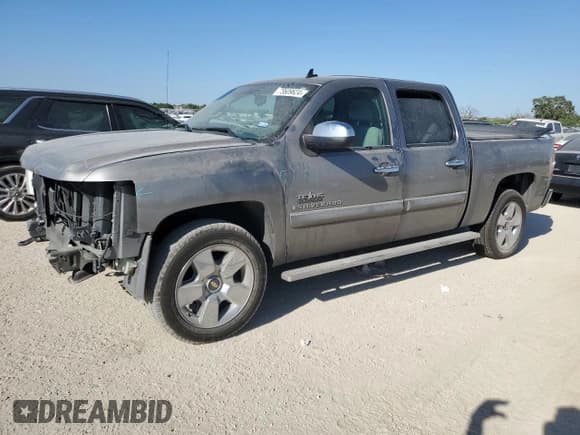✅ 2009 Chevrolet Silverado 1500 LT • VIN: 3GCEC23J79G142089 • Lot: 73609624. Listed on Copart with 140,797 mi. Free auction sales archive from the USA and detailed vehicle history report at DreamBid. Image 1.