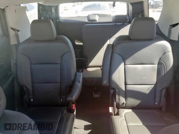 ✅ 2021 Chevrolet Traverse RS • VIN: 1GNERJKW0MJ139278 • Lot: 82355015. Listed on Copart with 85,993 mi. Free auction sales archive from the USA and detailed vehicle history report at DreamBid. Image 10.