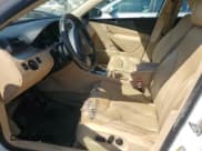 ✅ 2008 Volkswagen Passat Komfort • VIN: WVWAK93C18E103659 • Lot: 81482135. Listed on Copart with 119,296 mi. Free auction sales archive from the USA and detailed vehicle history report at DreamBid. Image 7.