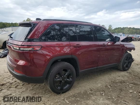 ✅ 2023 Jeep Grand Cherokee Altitude • VIN: 1C4RJGAGXPC557242 • Lot: 80494155. Wystawiony na Copart z przebiegiem 32 324 mil. Bezpłatny archiwum sprzedaży aukcyjnych z USA i szczegółowy raport historii pojazdu na DreamBid. Zdjęcie 4.