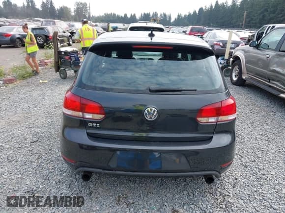 ✅ 2011 Volkswagen Golf GTI Autobahn • VIN: WVWFV7AJ9BW219907 • Lot: 43137871. Listed on IAAI with 95,560 mi. Free auction sales archive from the USA and detailed vehicle history report at DreamBid. Image 17.