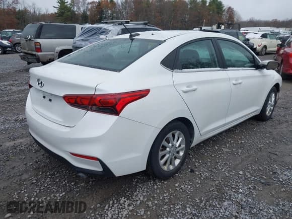 ✅ 2022 Hyundai Accent SE • VIN: 3KPC24A6XNE158345 • Lot: 43674483. Wystawiony na IAAI z przebiegiem 40 347 mil. Bezpłatny archiwum sprzedaży aukcyjnych z USA i szczegółowy raport historii pojazdu na DreamBid. Zdjęcie 4.