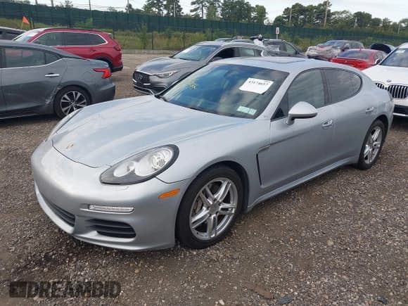 ✅ 2014 Porsche Panamera • VIN: WP0AA2A7XEL009657 • Лот: 43174657. Опубликован ранее на IAAI с пробегом 76 964 миль. Бесплатный доступ к архиву аукционных продаж из США и подробный отчёт об истории автомобиля на DreamBid. Изображение 2.