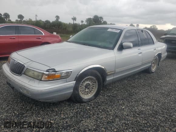 ✅ 1995 Mercury Grand Marquis LS • VIN: 2MELM75W8SX639611 • Lot: 73941544. Wystawiony na Copart z przebiegiem 58 149 mil. Bezpłatny archiwum sprzedaży aukcyjnych z USA i szczegółowy raport historii pojazdu na DreamBid. Zdjęcie 1.