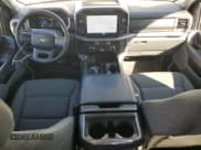 ✅ 2024 Ford F-150 Lightning XLT • VIN: 1FTVW3LK1RWG16240 • Lot: 84410535. Wystawiony na Copart z przebiegiem 8 233 mil. Bezpłatny archiwum sprzedaży aukcyjnych z USA i szczegółowy raport historii pojazdu na DreamBid. Zdjęcie 8.