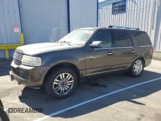 ✅ 2008 Lincoln Navigator • VIN: 5LMFU28578LJ21590 • Lot: 69447845. Wystawiony na Copart z przebiegiem 213 323 mil. Bezpłatny archiwum sprzedaży aukcyjnych z USA i szczegółowy raport historii pojazdu na DreamBid. Zdjęcie 1.