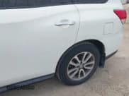 ✅ 2014 Nissan Pathfinder SL • VIN: 5N1AR2MN6EC685974 • Lot: 42236096. Listed on IAAI with 185,204 mi. Free auction sales archive from the USA and detailed vehicle history report at DreamBid. Image 12.