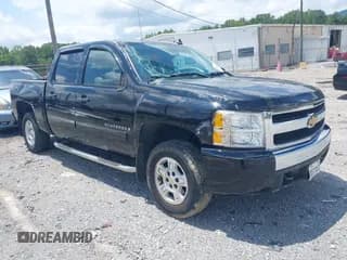 ✅ 2008 Chevrolet Silverado 1500 1LT • VIN: 3GCEC13J58G129527 • Lot: 42816203. Listed on IAAI with 122,121 mi. Free auction sales archive from the USA and detailed vehicle history report at DreamBid. Image 1.