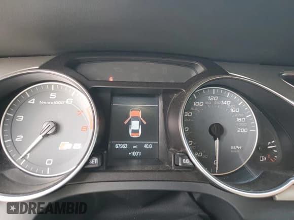 ✅ 2011 Audi S5 Prestige • VIN: WAU3VAFRXBA002004 • Лот: 66372225. Опубликован ранее на Copart с пробегом 67 962 миль. Бесплатный доступ к архиву аукционных продаж из США и подробный отчёт об истории автомобиля на DreamBid. Изображение 9.