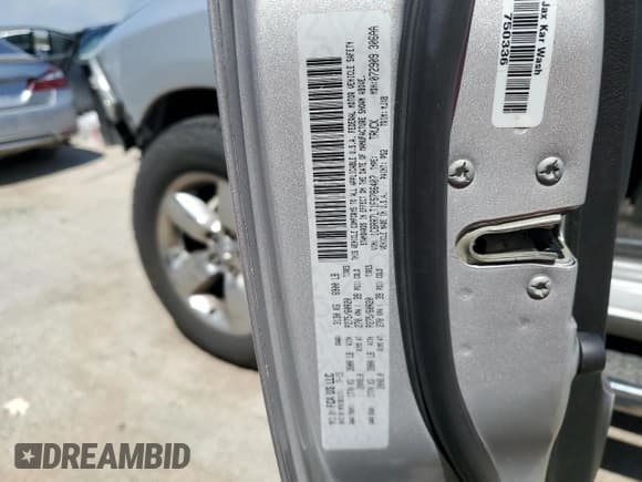 ✅ 2015 Ram 1500 Big Horn • VIN: 1C6RR7LT1FS786407 • Lot: 69960055. Listed on Copart with 146,172 mi. Free auction sales archive from the USA and detailed vehicle history report at DreamBid. Image 13.