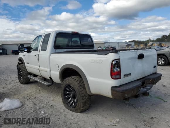 ✅ 2006 Ford F-250 XL • VIN: 1FTSX21P96EA36373 • Лот: 81756865. Опубликован ранее на Copart с пробегом 239 712 миль. Бесплатный доступ к архиву аукционных продаж из США и подробный отчёт об истории автомобиля на DreamBid. Изображение 2.