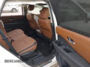 ✅ 2024 Nissan Pathfinder Platinum • VIN: 5N1DR3DG7RC302926 • Lot: 41706681. Wystawiony na IAAI z przebiegiem 4 146 mil. Bezpłatny archiwum sprzedaży aukcyjnych z USA i szczegółowy raport historii pojazdu na DreamBid. Zdjęcie 8.