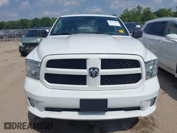 ✅ 2018 Ram 1500 Express • VIN: 1C6RR7FG3JS326978 • Lot: 42812418. Wystawiony na IAAI z przebiegiem 68 335 mil. Bezpłatny archiwum sprzedaży aukcyjnych z USA i szczegółowy raport historii pojazdu na DreamBid. Zdjęcie 12.