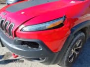 ✅ 2017 Jeep Cherokee Trailhawk L Plus • VIN: 1C4PJMBS0HW591084 • Lot: 43477571. Wystawiony na IAAI z przebiegiem 157 916 mil. Bezpłatny archiwum sprzedaży aukcyjnych z USA i szczegółowy raport historii pojazdu na DreamBid. Zdjęcie 6.