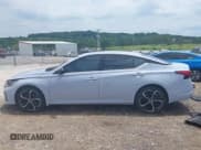 ✅ 2023 Nissan Altima SR • VIN: 1N4BL4CV6PN401554 • Лот: 42341259. Опубликован ранее на IAAI с пробегом 52 576 миль. Бесплатный доступ к архиву аукционных продаж из США и подробный отчёт об истории автомобиля на DreamBid. Изображение 14.