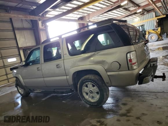 ✅ 2005 Chevrolet Suburban Z71 • VIN: 3GNFK16Z95G230940 • Лот: 61540725. Опубликован ранее на Copart с пробегом 201 743 миль. Бесплатный доступ к архиву аукционных продаж из США и подробный отчёт об истории автомобиля на DreamBid. Изображение 2.