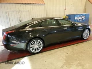 ✅ 2015 Jaguar XJ Portfolio • VIN: SAJWJ2GD1F8V90698 • Lot: 80388473. Listed on Copart with 37,489 mi. Free auction sales archive from the USA and detailed vehicle history report at DreamBid. Image 3.