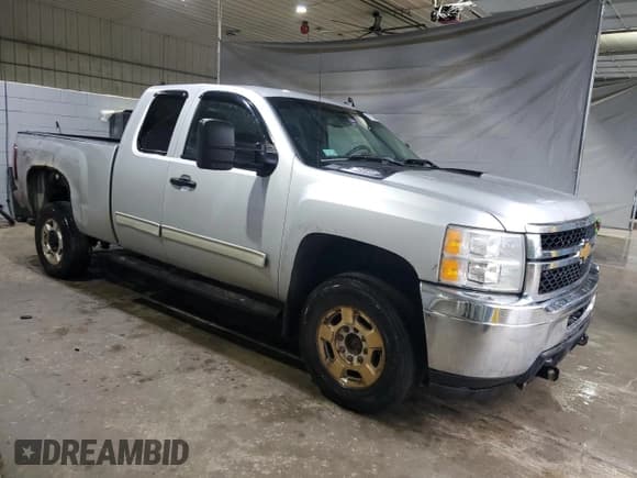 ✅ 2012 Chevrolet Silverado 2500HD LT • VIN: 1GC2KXCG1CZ352458 • Lot: 87028325. Wystawiony na Copart z przebiegiem 112 786 mil. Bezpłatny archiwum sprzedaży aukcyjnych z USA i szczegółowy raport historii pojazdu na DreamBid. Zdjęcie 4.
