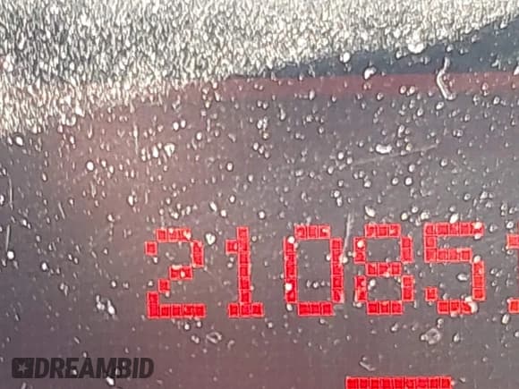 ✅ 2005 Pontiac Grand Prix • VIN: 2G2WP522251184309 • Lot: 43450979. Listed on IAAI with 210,851 mi. Free auction sales archive from the USA and detailed vehicle history report at DreamBid. Image 7.