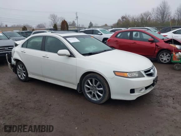 ✅ 2008 Acura TSX • VIN: JH4CL968X8C013840 • Lot: 43755558. Listed on IAAI with 209,287 mi. Free auction sales archive from the USA and detailed vehicle history report at DreamBid. Image 1.