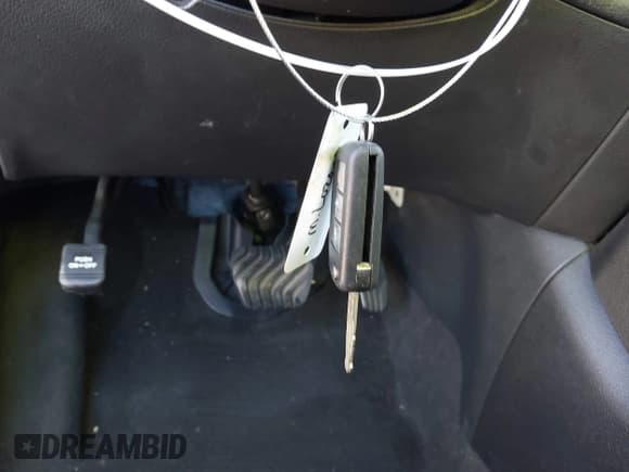 ✅ 2017 Nissan Rogue SV • VIN: JN8AT2MT8HW401885 • Lot: 43637417. Listed on IAAI with 147,740 mi. Free auction sales archive from the USA and detailed vehicle history report at DreamBid. Image 11.