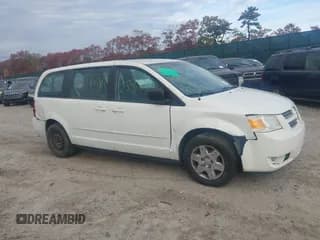 ✅ 2010 Dodge Grand Caravan SE • VIN: 2D4RN4DE8AR185754 • Lot: 43552404. Wystawiony na IAAI z przebiegiem Nie podano. Bezpłatny archiwum sprzedaży aukcyjnych z USA i szczegółowy raport historii pojazdu na DreamBid. Zdjęcie 6.