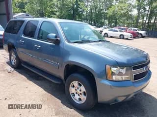 ✅ 2008 Chevrolet Suburban LTZ • VIN: 1GNFK16318J148215 • Lot: 42486861. Wystawiony na IAAI z przebiegiem 214 362 mil. Bezpłatny archiwum sprzedaży aukcyjnych z USA i szczegółowy raport historii pojazdu na DreamBid. Zdjęcie 1.