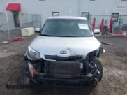 ✅ 2016 Kia Soul • VIN: KNDJN2A28G7848114 • Lot: 43538405. Wystawiony na IAAI z przebiegiem 110 669 mil. Bezpłatny archiwum sprzedaży aukcyjnych z USA i szczegółowy raport historii pojazdu na DreamBid. Zdjęcie 13.